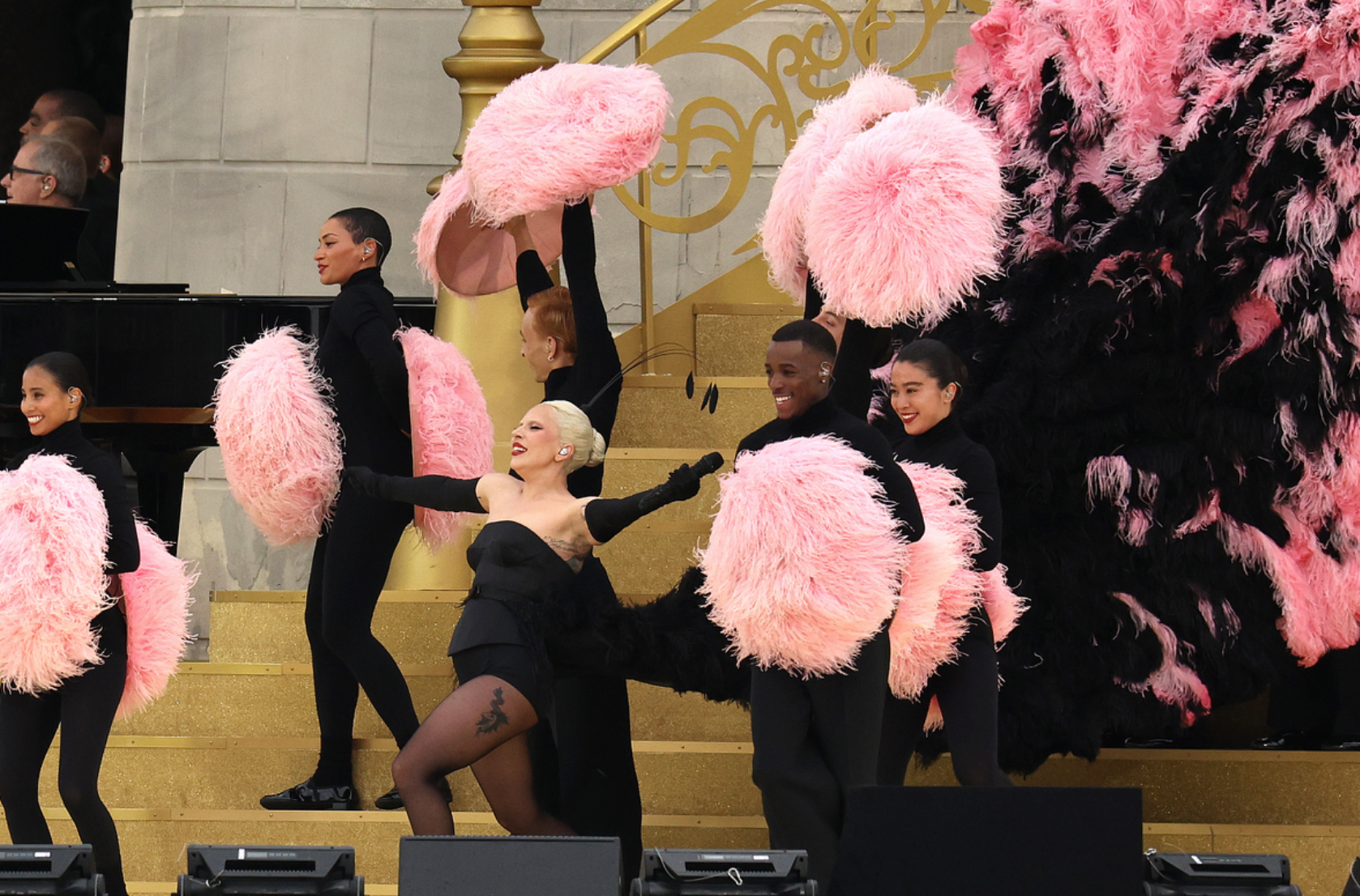 Lady Gaga y Minions en el espectáculo de la inauguración de los Juegos Olímpicos París 2024